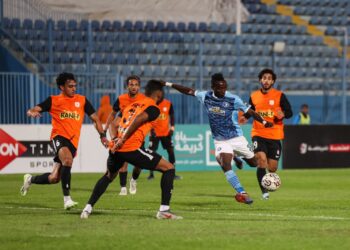 بيراميدز يتعادل مع فاركو بكأس الرابطة