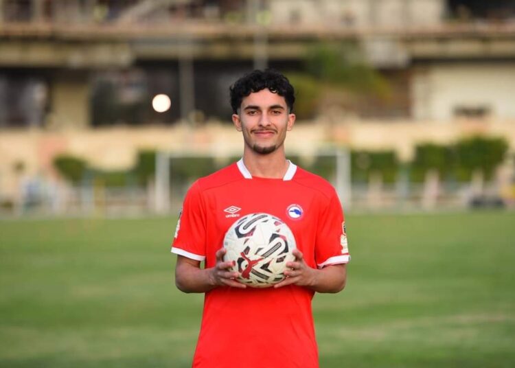 مودرن فيوتشر ضم عمر وائل