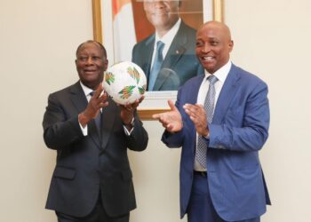 أمم أفريقيا | رئيس كوت ديفوار يلتقي رئيس الكاف  – صور