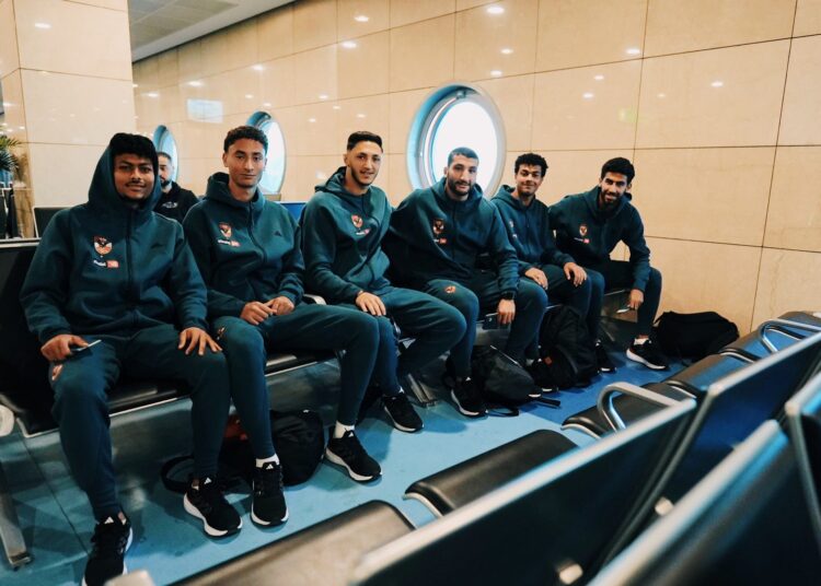 الأهلي طار لـ الإمارات – صور