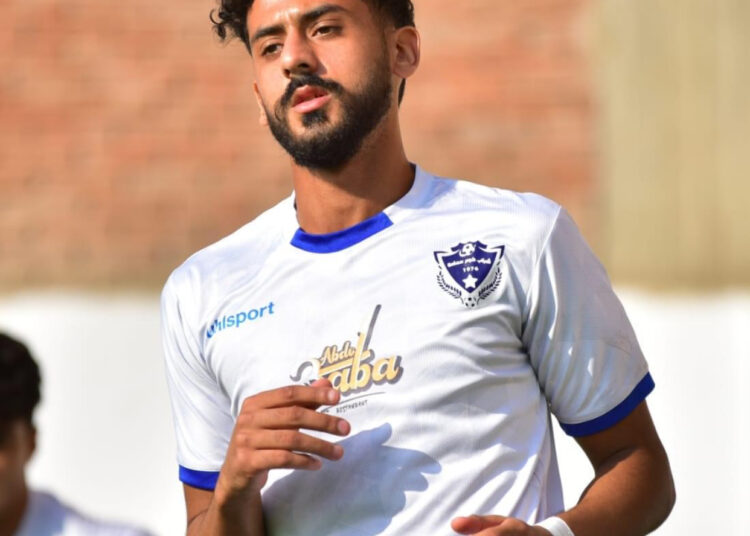 بعد مفاوضات الداخلية السرية .. كوم حمادة يفتح المزاد علي مدافعه