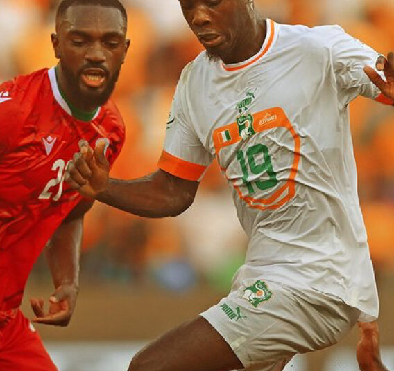 شاهد كوت ديفوار يسقط أمام غينيا الاستوائية في الشوط الأول كأس الأمم الإفريقية