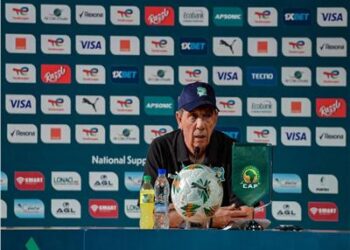 كوت ديفوار يقيل مدربه