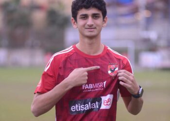 الأهلي ضم مهاجم نادي زد – صور