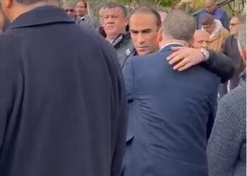 نجوم مصر يشاركون في وداع العامري فاروق – صور