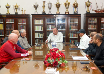 الخطيب يجتمع بـ كولر وبيبو وسليمان وبدر رجب