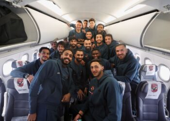 بعثة الأهلي تصل الجزائر – صور