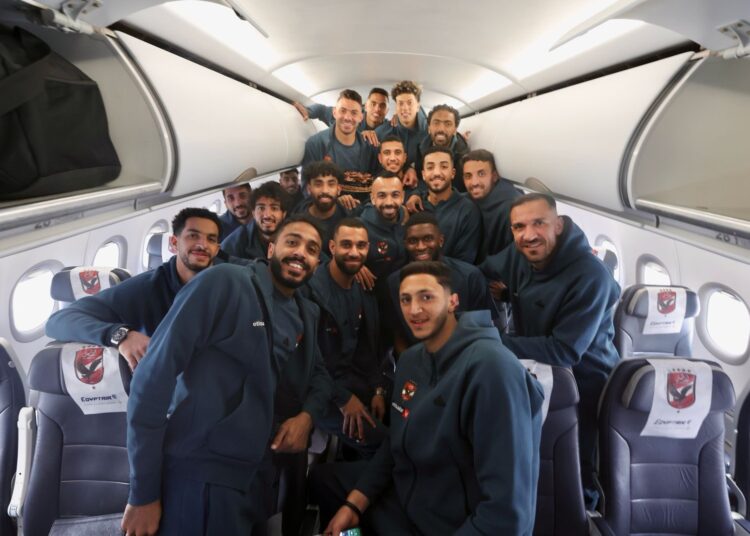 بعثة الأهلي تصل الجزائر – صور