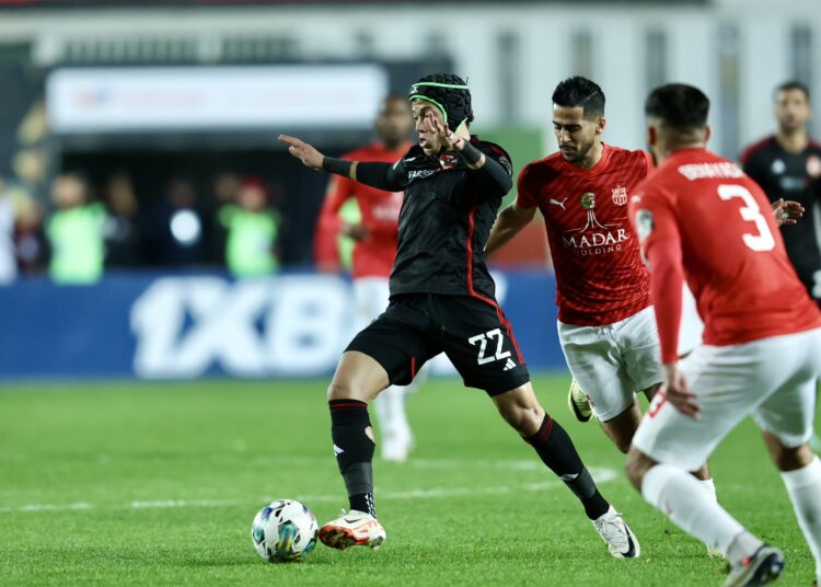 الأهلي يتعادل مع شباب بلوزداد الجزائري فى الشوط الأول