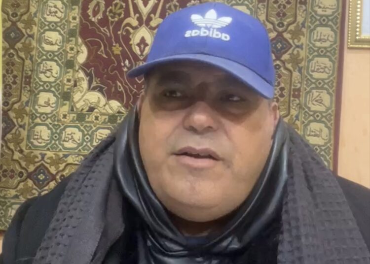 محفوظ الشريف : لم أري فى حياتي جماهير تسعد لتراجع فريقها