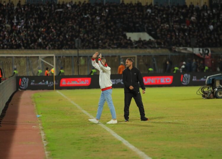 جماهير الإسماعيلي تحتفي بـ سعفان الصغير – صورة