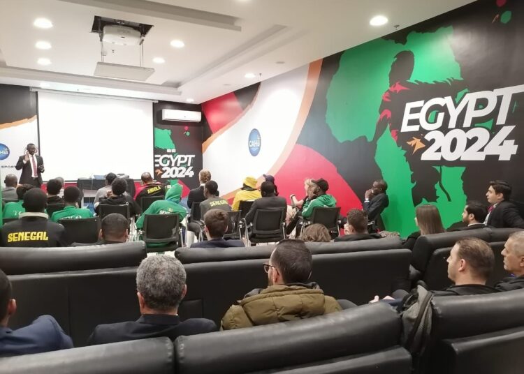 اتحاد السلاح ينظم سمينار للحكام على هامش بطولة إفريقيا للناشئين