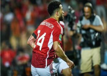 مدافع الأهلي يعلق على احتفاله المثير للجدل في مباراة مازيمبي – صورة