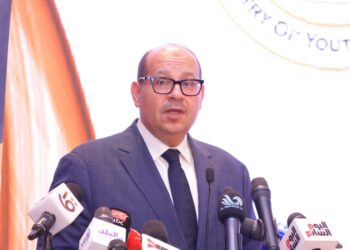 رئيس اللجنة الأولمبية يوجه رسالة لجماهير الزمالك والأهلي للحفاظ على الروح الرياضية