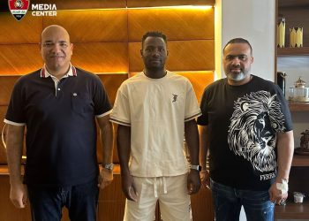 غزل المحلة يضم الدولي الغاني حميدو