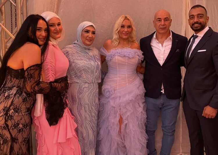 حسام حسن يحتفل بخطوبة يارا