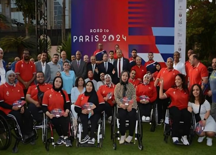 البعثة البارالمبية تلتقط الصورة الرسمية لـ باريس 2024 في العلمين الجديدة