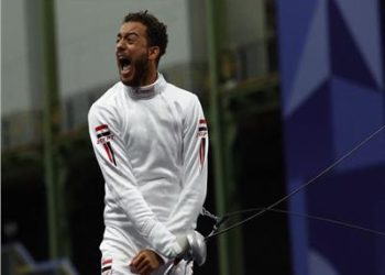 محمد السيد يفوز على بطل بلجيكا ويتأهل لدور الأربعة بسلاح سيف المبارزة