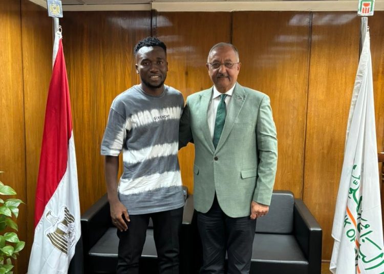 البنك الأهلى يجدد عقد سعيدو سيمبورى