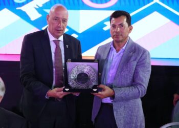 اتحاد الخماسي الحديث يهنئ أشرف صبحي لتجديد الثقة فيه وزيراً للشباب والرياضة