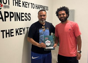 عبده يحيى يجدد تعاقده مع غزل المحلة