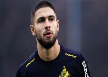 الأهلي يقترب من حسم ثاني صفقاته الصيفية