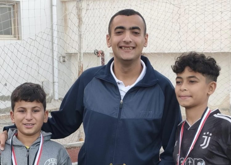 عمر تمام ” ابن الوز عوام” وفي تدريب حراسة المرمى ” كله تمام “