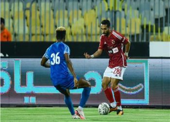 الأهلي يفوز على سموحة ويتوج ببطولة الدوري
