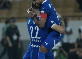 ركلات جزاء درامية تهدي الهلال التأهل لنهائي كأس السوبر السعودي | فيديو