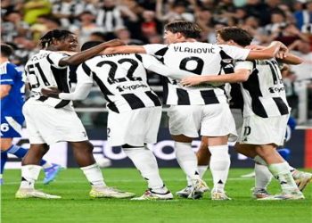 يوفنتوس يهزم كومو في الدوري الإيطالي