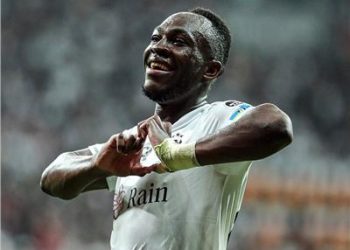 الخلود السعودي يضم موليكا