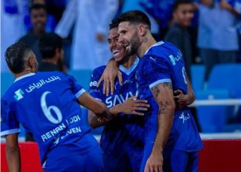 الهلال يحقق فوزًا صعبًا على ضمك في الدوري السعودي