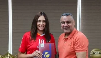 الأهلى يضم الرومانية يوانا باتشو لتدعيم فريق سيدات الطائرة