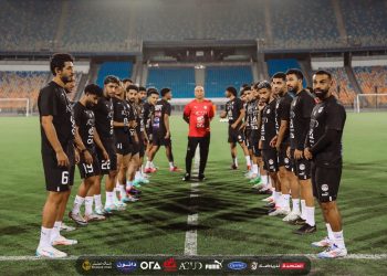 منتخب مصر بالأحمر و كاب فيردي بالأبيض في مباراة الغد بتصفيات امم أفريقيا