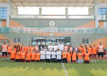 رئيس نادى البنك الأهلى يحفز فريق الكرة النسائية قبل إنطلاق الموسم الجديد