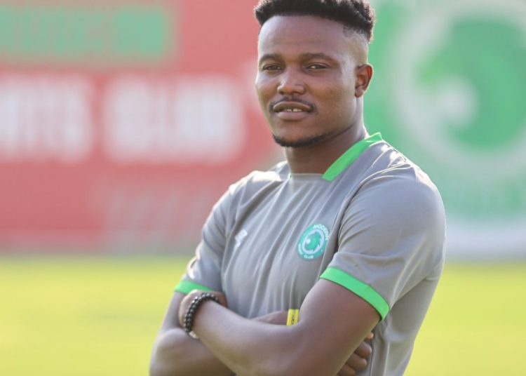 مودرن سبورت يضم اينوك سكالا