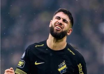 عمر فرج يصل القاهرة للانتظام في تدريبات الزمالك