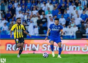 الهلال يضرب اتحاد جدة بثلاثية ويحسم كلاسيكو الدوري السعودي صورة من المباراة