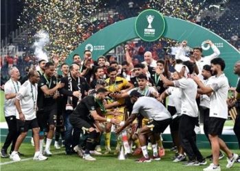فرحة هيستيرية للاعبي الزمالك بعد الفوز بالسوبر الأفريقي أمام الأهلي