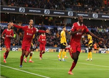 مدرب ليفربول يعلق على إصابة نجم الريدز في مباراة وولفرهامبتون