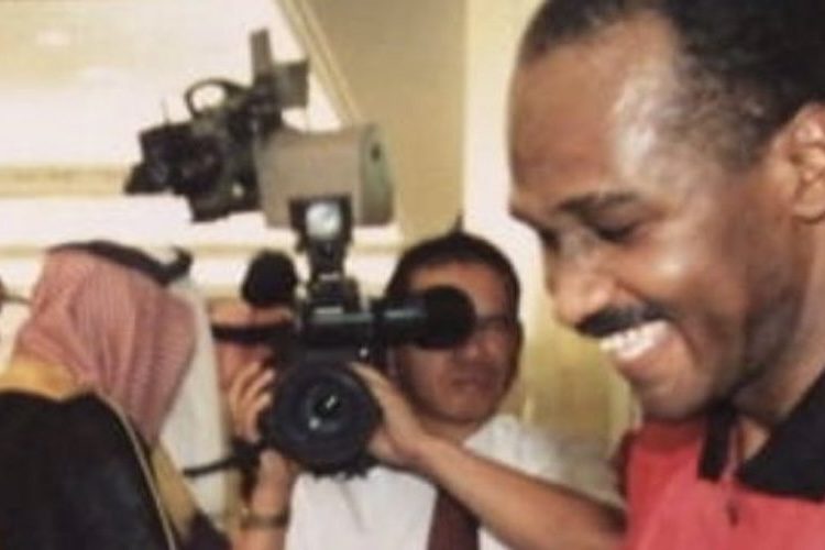 الخبير التحكيمي علي المطلق :الزمالك استحق ضربة جزاء.. وركلة الأهلي “صحيحة”