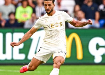 محمد عبد المنعم يتأخر في الانضمام لمنتخب مصر