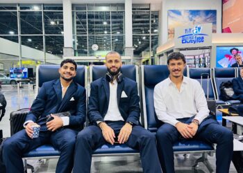 بعثة بيراميدز وصلت مطار القاهرة متوجهه إلى الامارات