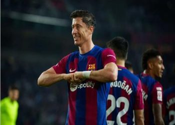 برشلونة يهاجم يونج بويز بـ«ليفاندوفسكي ويامال وتوريس ورافينيا»