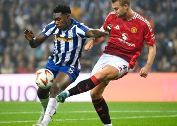 أبرز الصفقات المخيبة للآمال في الدوري الإنجليزي