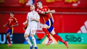 منتخب إسبانيا يتخطى الدنمارك بصعوبة ويتصدر دوري الأمم الأوروبية.. فيديو