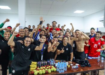 شاهد احتفال نجوم منتخب مصر داخل غرفة خلع الملابس