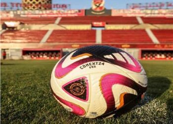 شاهد| الأهلي يعلن عن الكرة الرسمية لمباراة العين بكأس الإنتركونتيننتال