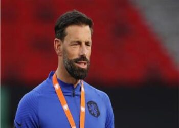 نيستلروي مدربا مؤقتا لمانشستر يونايتد