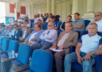 صلاح وعادل وحسام يساندون المقاولون أمام سبورتنج